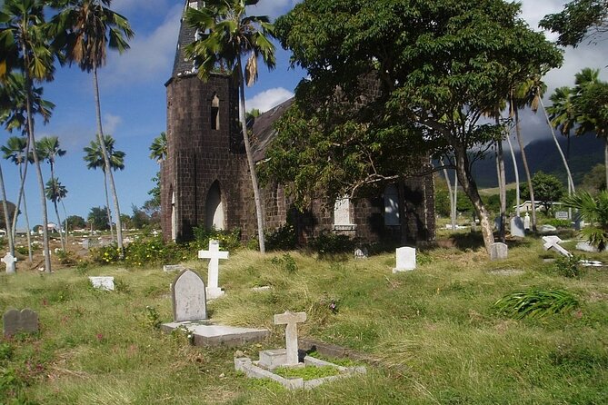 An Exciting, Scenic and Historical Island Tour - What the guide adds to the ride