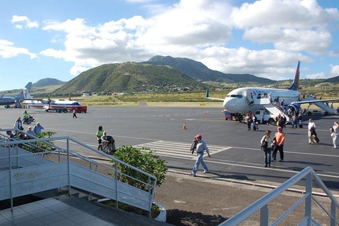Private Airport Transfers to St. Kitts Marriott and Frigate Bay. - What the driver adds to a simple transfer