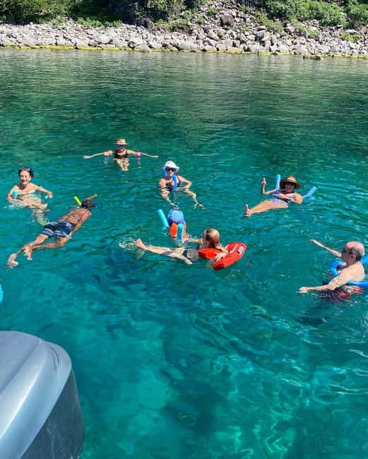 PRIVATE POWER CATAMARAN - Two hours around Nevis and Pinny’s Beach