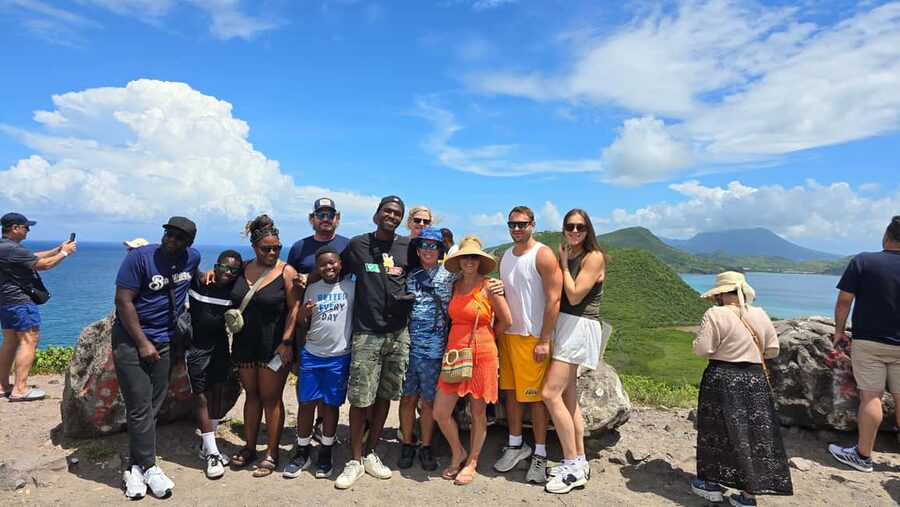 St Kitts: Local Experience and Hidden Gems Tour - A friendly start at MaPau Casino