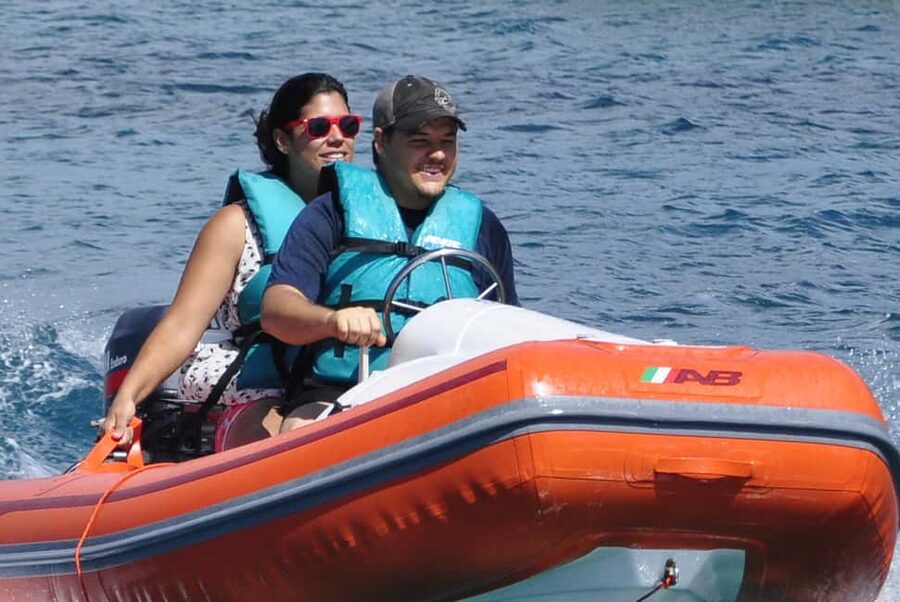 St Kitts Mini Speedboat and Snorkel Tour - The safety briefing and first boat run