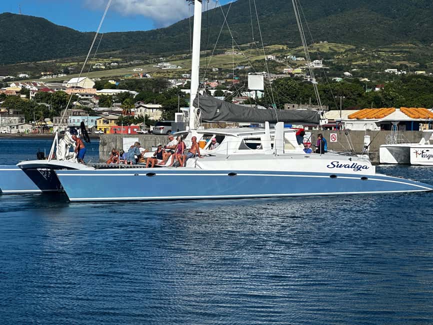 Two Islands One Paradise - The return sail with island music